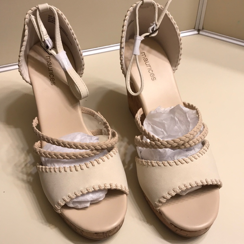 Brand new women’s sandals